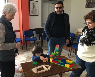 costruzione di un mondo più umano 